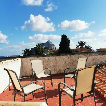 Deanna In Villa Calpe